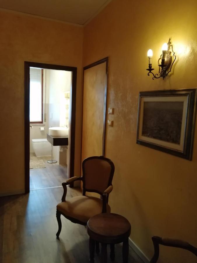 Residenza Le Dimore Centro เวโรนา ภายนอก รูปภาพ