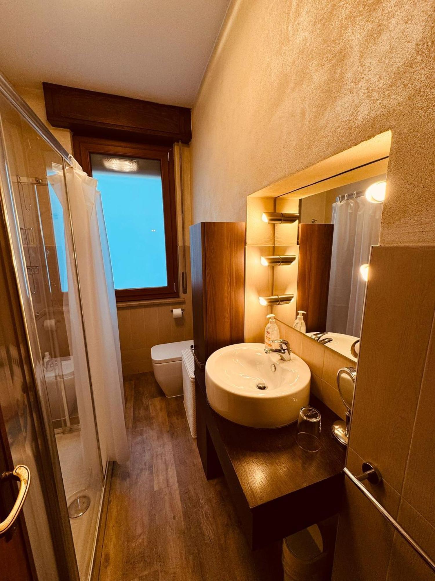 Residenza Le Dimore Centro เวโรนา ภายนอก รูปภาพ