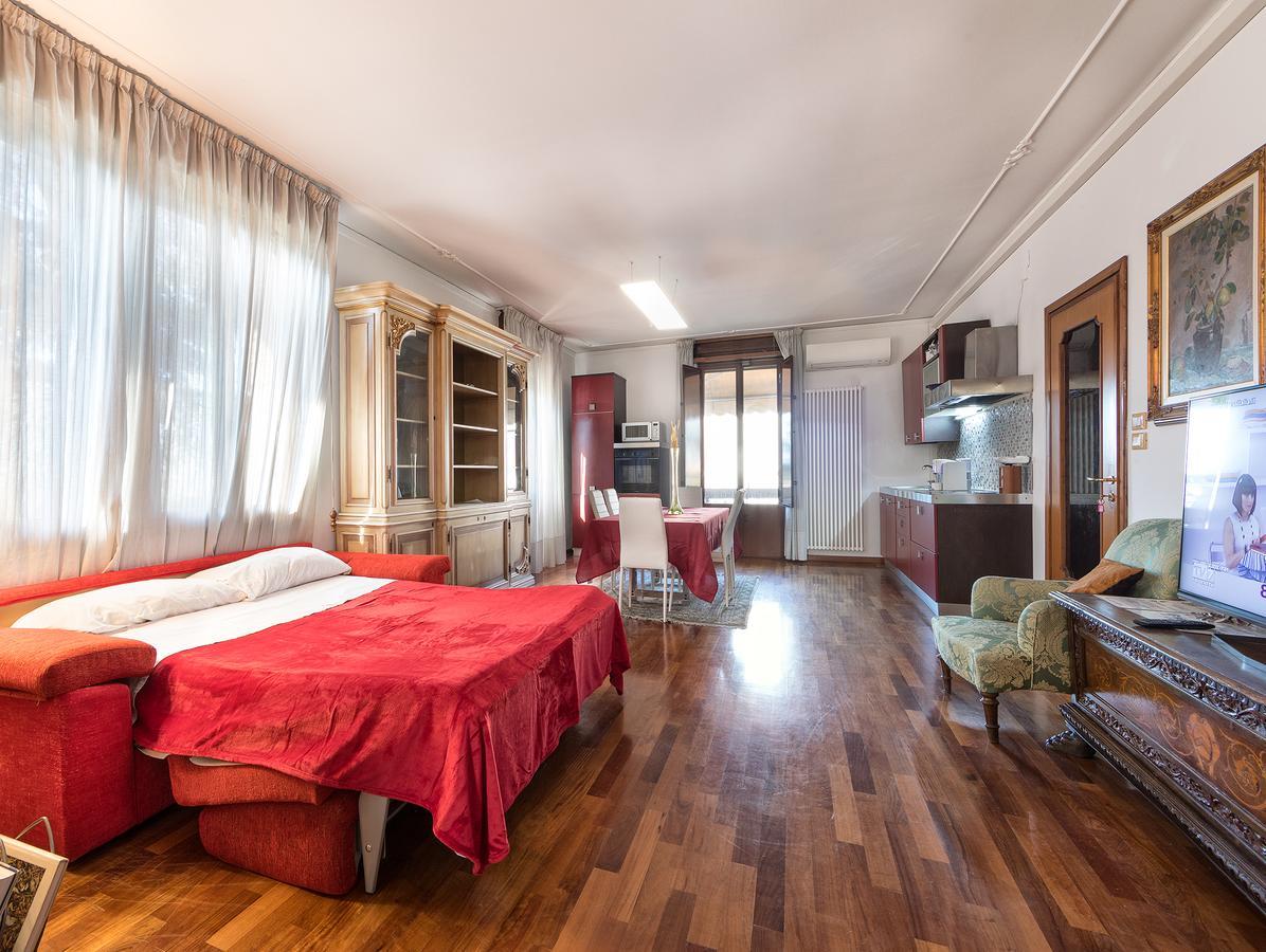 Residenza Le Dimore Centro เวโรนา ภายนอก รูปภาพ