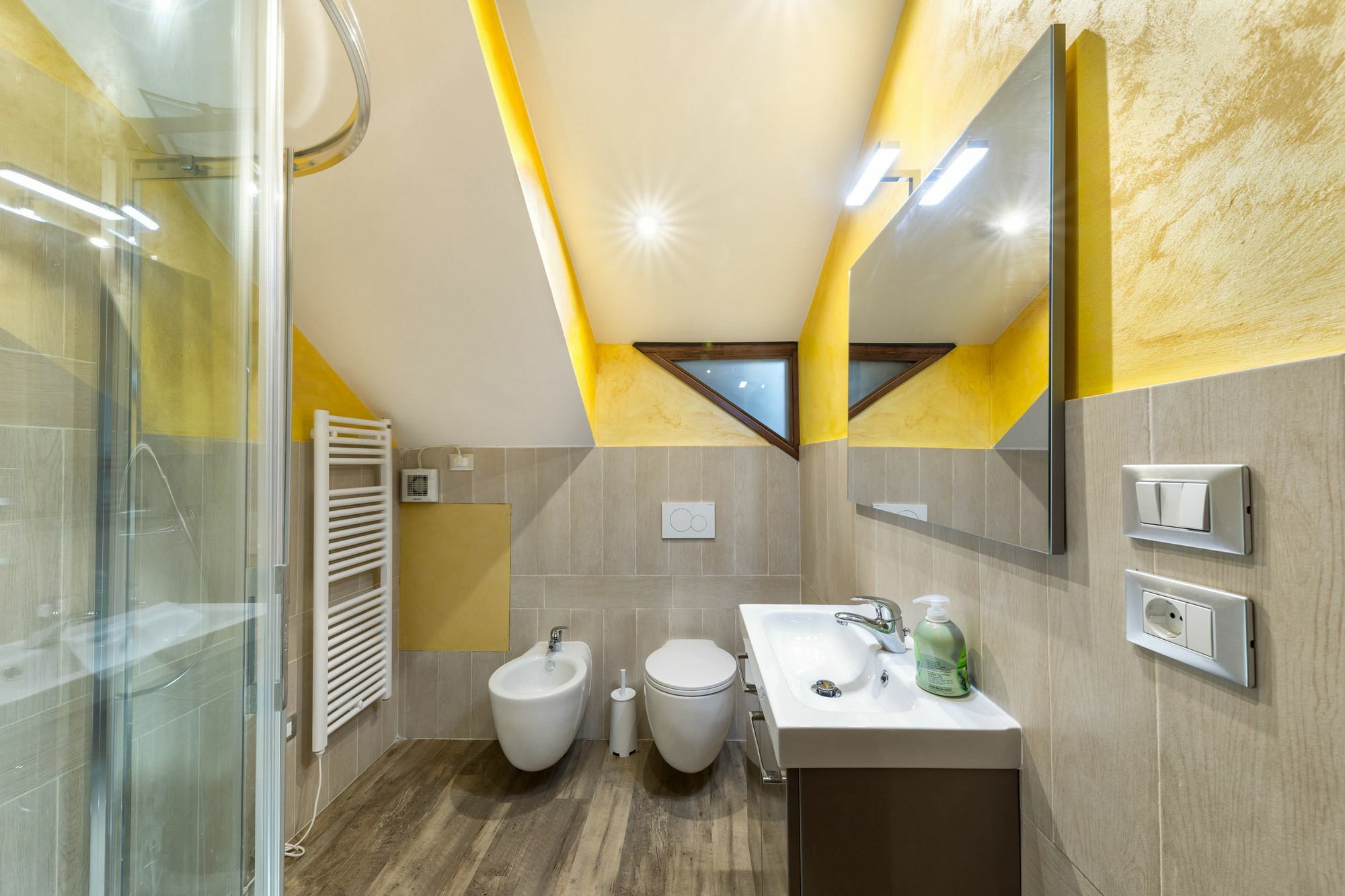 Residenza Le Dimore Centro เวโรนา ภายนอก รูปภาพ