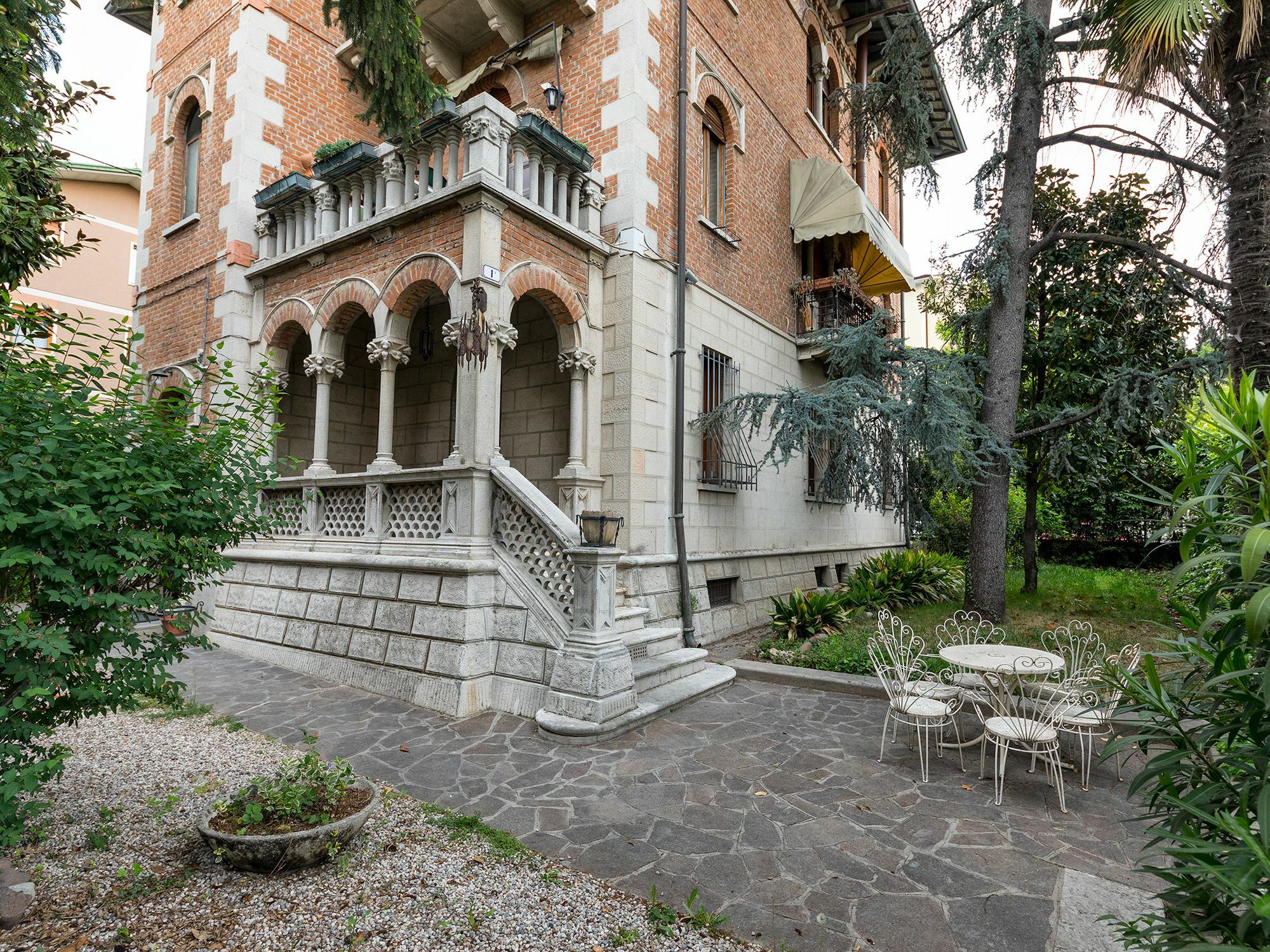 Residenza Le Dimore Centro เวโรนา ภายนอก รูปภาพ
